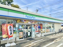 【東京都/立川市富士見町】レガリア ファミリーマート立川新奥多摩街道店（現地より約110m）