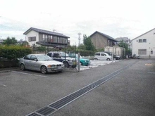 【東京都/日野市神明】ライオンズヒルズ日野中央公園 駐車場