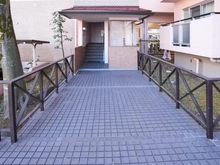 【東京都/八王子市久保山町】八王子パークヒル宇津木台第二団地 3号棟 アプローチ