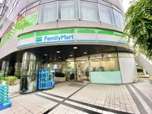 【東京都/八王子市明神町】秀和第1八王子レジデンス ファミリーマート 京王八王子駅前店（現地より約130m）