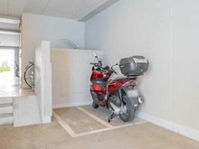 【東京都/台東区千束】メイクスデザイン三ノ輪 共用部：【バイク置場】