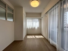 【東京都/豊島区駒込】デュオ駒込 洋室