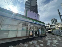 【東京都/北区滝野川】トーア滝野川  ファミリマート西巣鴨店（現地より約450m）