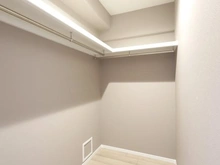 【大阪府/大阪市阿倍野区播磨町】日商岩井帝塚山マンション 収納：ウォークインクローゼット