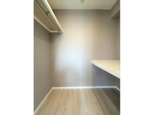 【大阪府/大阪市住吉区上住吉】ノバ住吉II番館 収納：ウォークインクローゼット