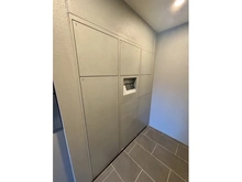 【大阪府/大阪市天王寺区生玉寺町】プレサンス上町台夕陽丘 宅配BOX