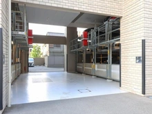 【大阪府/大阪市住吉区南住吉】レ・ジェイド長居公園通 駐車場