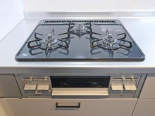 【東京都/大田区北千束】北千束コーポラス キッチン：三口コンロ