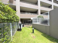 【愛知県/名古屋市緑区旭出】パークホームズ滝の水ガーデンコート 専用庭