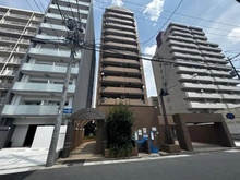 【愛知県/名古屋市熱田区二番】グランドメゾン六番町 外観：写真中央