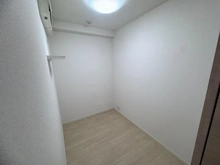 【愛知県/名古屋市東区泉】プラウドタワー久屋大通 サービスルーム（納戸）