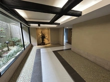 【愛知県/名古屋市千種区向陽町】パークハイム覚王山 エントランス