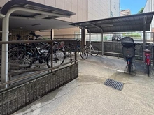 【愛知県/名古屋市中区栄】ファミリア―レ白川公園 駐輪場