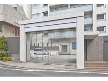 【愛知県/名古屋市千種区末盛通】プラウドタワー覚王山 駐車場