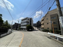 【愛知県/名古屋市千種区菊坂町】ライオンズマンション覚王山 前面道路
