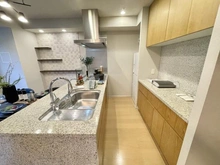 【東京都/港区麻布狸穴町】ブランズ麻布狸穴町 キッチン