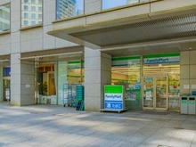 【東京都/港区麻布台】麻布台ヒルズレジデンス B棟  ファミリーマート　六本木一丁目店（現地より約110m）