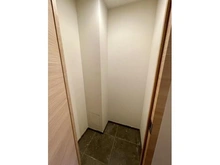 【東京都/品川区東五反田】ザ・パークハウス池田山 玄関収納