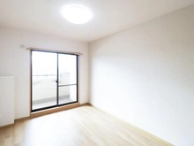 【神奈川県/横浜市中区長者町】リッチハウス長者町 洋室：約6帖