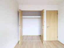 【神奈川県/横浜市中区長者町】リッチハウス長者町 収納：洋室約6帖