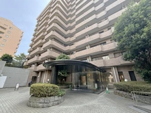 【神奈川県/横浜市中区本牧原】パーク・コート本牧 アプローチ