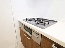 【神奈川県/横浜市南区白妙町】ガーデンプラザ横浜南 キッチン：三口コンロ