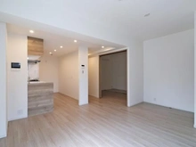 【神奈川県/横浜市南区高根町】ルシオン大通り公園 リビング・ダイニング