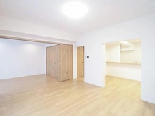 【神奈川県/横浜市中区本牧元町】サニーウェル三渓園西館 リビング・ダイニング