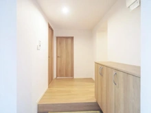 【神奈川県/横浜市中区本牧元町】サニーウェル三渓園西館 玄関