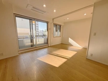 【神奈川県/横浜市中区山下町】プライマリーナ山下公園グレーシアタワー リビング・ダイニング