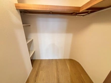 【神奈川県/横浜市中区山下町】プライマリーナ山下公園グレーシアタワー 収納：ウォークインクローゼット