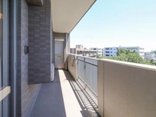 【神奈川県/横浜市中区滝之上】グランツオーベル横濱山手 バルコニー