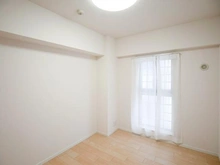 【神奈川県/川崎市高津区子母口】グランシティユーロパレス武蔵中原 洋室