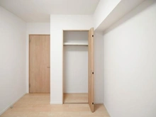 【神奈川県/川崎市高津区子母口】グランシティユーロパレス武蔵中原 洋室