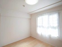 【神奈川県/川崎市高津区子母口】グランシティユーロパレス武蔵中原 洋室