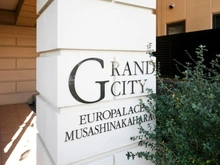 【神奈川県/川崎市高津区子母口】グランシティユーロパレス武蔵中原 マンション表札