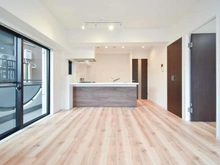 【神奈川県/横浜市中区本郷町】サンクレイン本牧 リビング・ダイニング