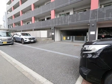 【神奈川県/横浜市磯子区中原】プレシス横濱新杉田 駐車場