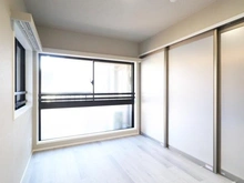 【神奈川県/横浜市南区大橋町】ナイスエスアリーナ弘明寺 洋室