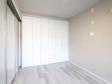 【神奈川県/横浜市南区大橋町】ナイスエスアリーナ弘明寺 洋室