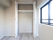 【神奈川県/横浜市南区大橋町】ナイスエスアリーナ弘明寺 洋室