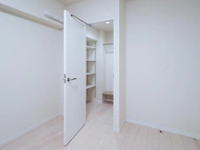 【神奈川県/横浜市中区山下町】アルカンシエル横浜山下公園 洋室