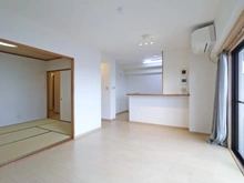 【神奈川県/横浜市南区永田東】モリスガーデンヒルズ井土ヶ谷 リビング・ダイニング