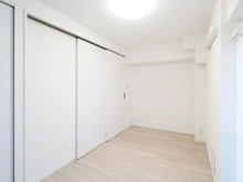 【神奈川県/横浜市中区長者町】夕陽ケ丘ニュースカイマンション 洋室