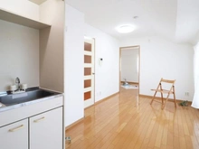 【神奈川県/横浜市中区山元町】クリオ山手弐番館 リビング・ダイニング：クリーニング中