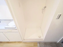 【神奈川県/横浜市南区真金町】メイツ伊勢佐木長者町 洗濯機置場