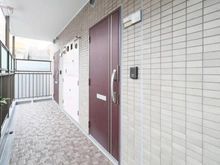 【神奈川県/横浜市南区真金町】メイツ伊勢佐木長者町 玄関