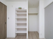 【神奈川県/横浜市中区本牧緑ケ丘】メゾン緑ヶ丘 洋室