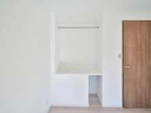 【神奈川県/横浜市南区六ツ川】六ツ川台団地 2-11号棟 洋室：収納