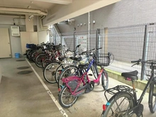 【神奈川県/横浜市磯子区森】ドルフ磯子 駐輪場